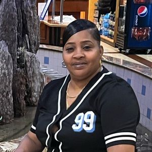 Meet your Posher, Annie